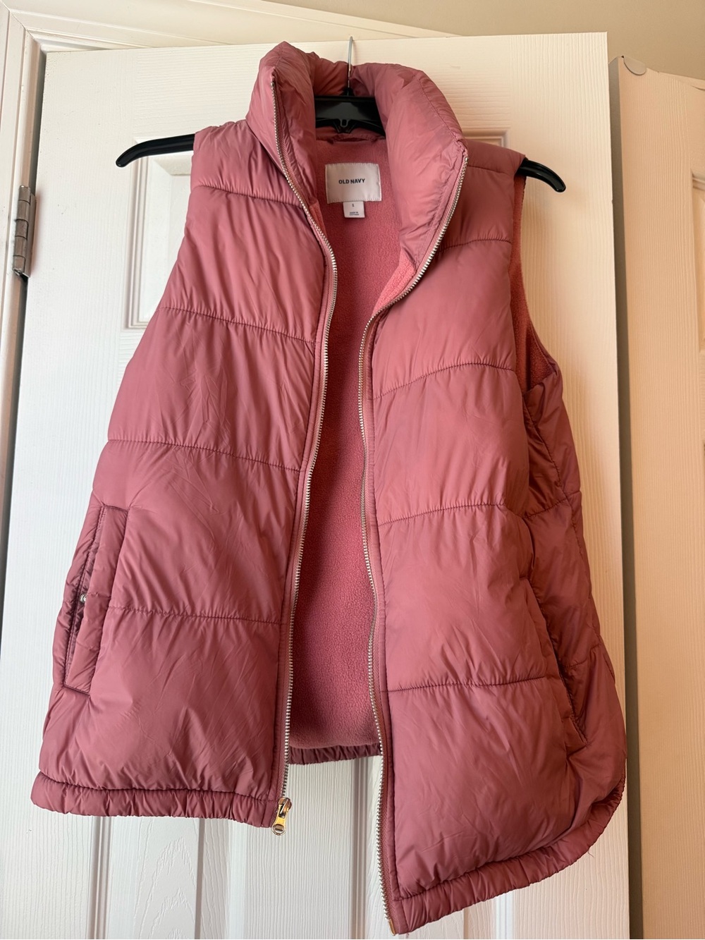 Old Navy Rose Pink Quilted Puffer Vest